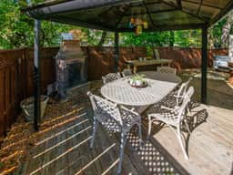 Dock Cottage - Image 2