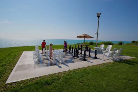 Dundrillin Luxury Lakefront Cottage - Image 1