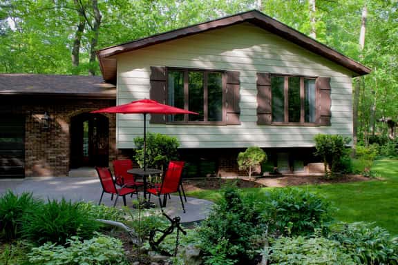 Shady Oaks - Image 1