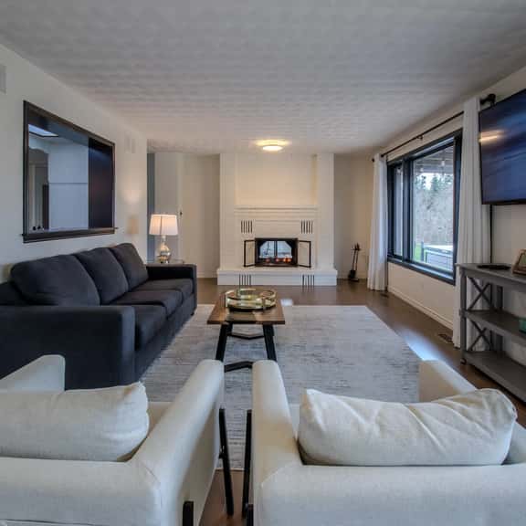 Bluewater Beach Resort - Image 1